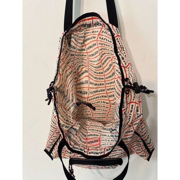 HUNTER ORIGINAL REPEAT PRINT DRAWSTRING TOTE NWOT - Picture 4 of 5